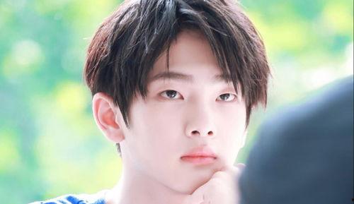 娱乐君吃瓜诋毁七七